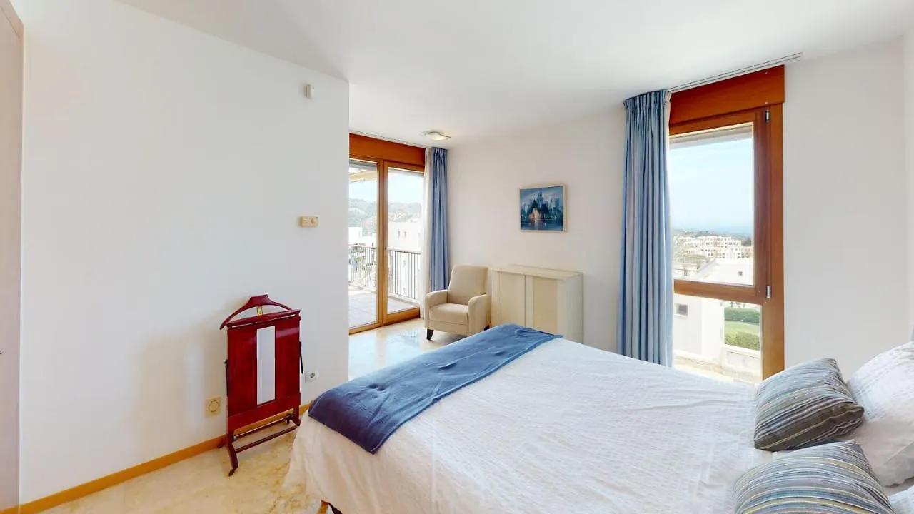 Lomas De Los Monteros II - 3 Bed Apartment マルベーリャ