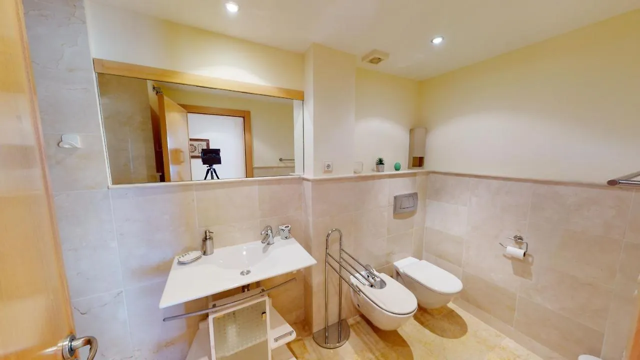 Lomas De Los Monteros II - 3 Bed Apartment マルベーリャ
