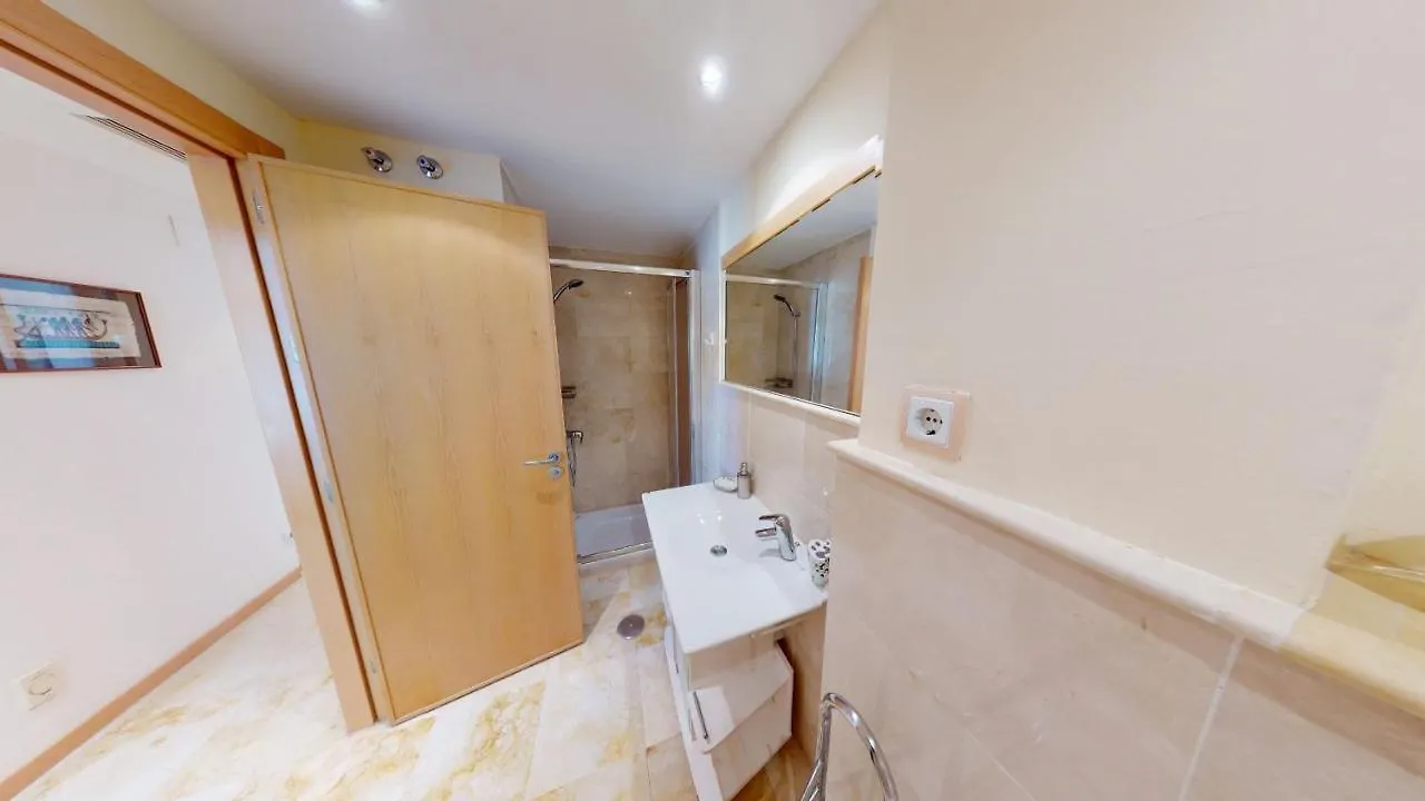 Lomas De Los Monteros II - 3 Bed Apartment Марбелья